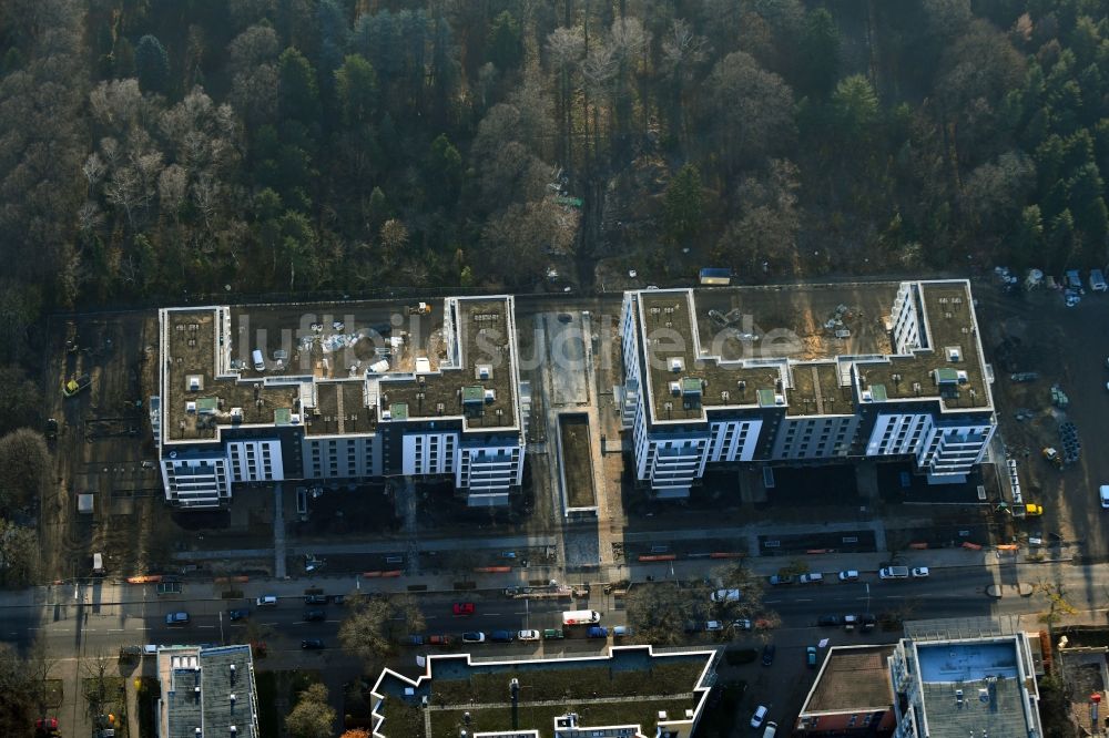 Luftbild Berlin - Baustelle Wohngebiet einer Mehrfamilienhaussiedlung Mariendorfer Weg im Ortsteil Neukölln in Berlin, Deutschland