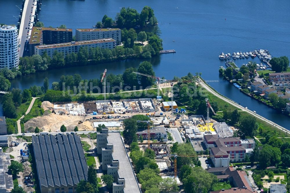 Luftbild Berlin - Baustelle Wohngebiet einer Mehrfamilienhaussiedlung Am Maselakepark im Ortsteil Spandau Hakenfelde in Berlin, Deutschland
