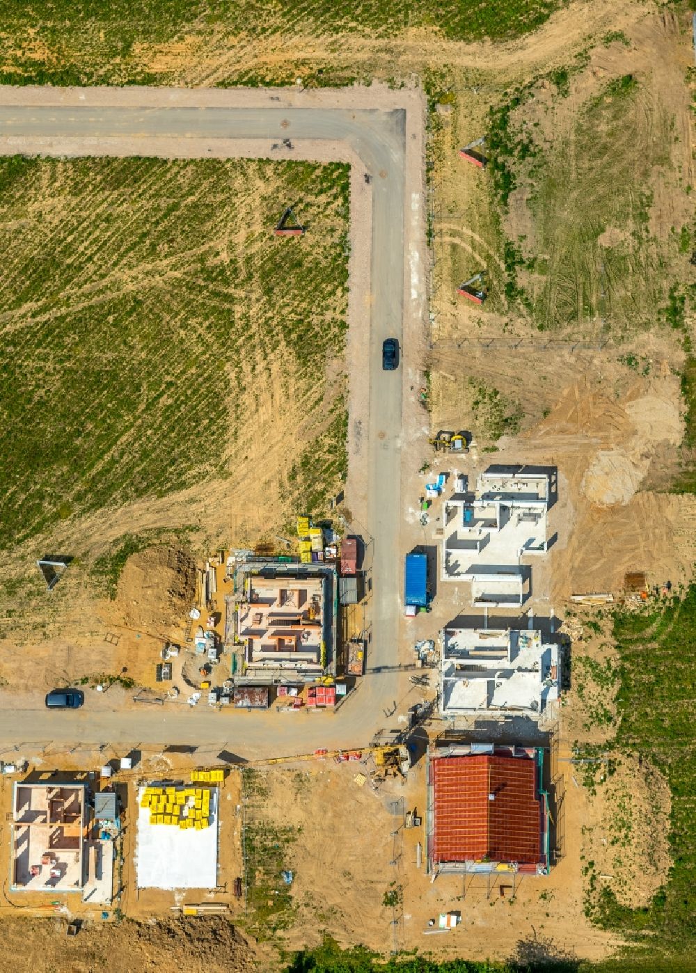 Luftbild Kamp-Lintfort - Baustelle Wohngebiet einer Mehrfamilienhaussiedlung im Ortsteil Niersenbruch in Kamp-Lintfort im Bundesland Nordrhein-Westfalen, Deutschland