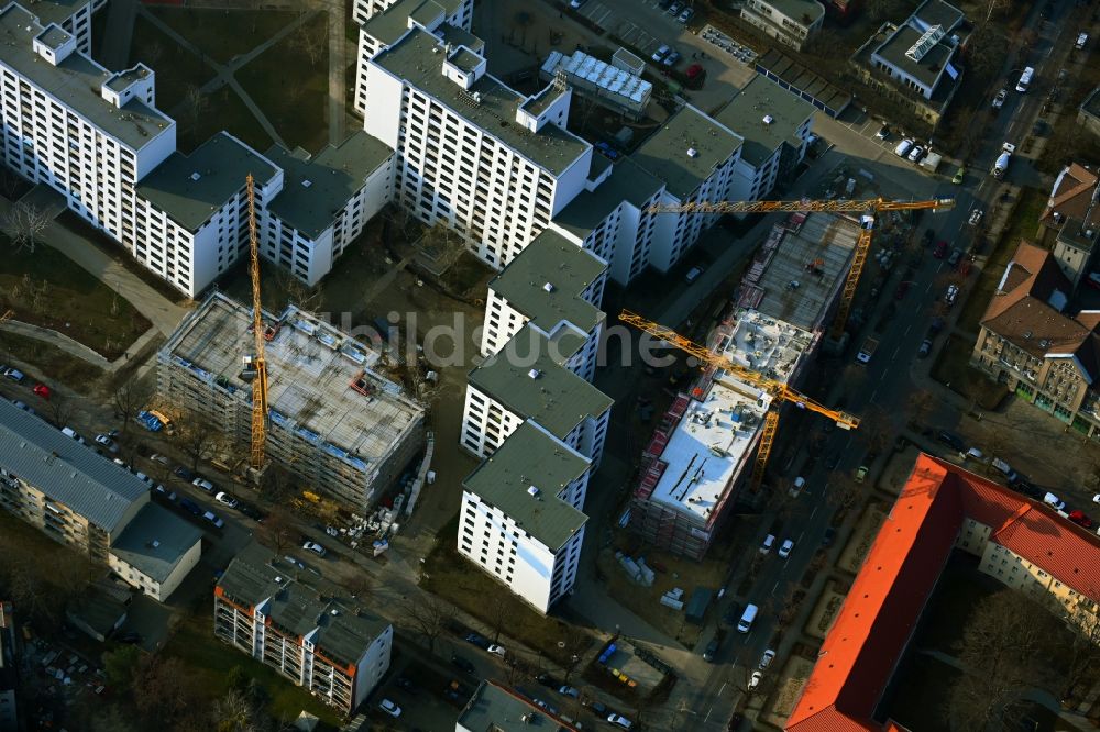 Luftaufnahme Berlin - Baustelle Wohngebiet einer Mehrfamilienhaussiedlung an der Ringstraße - Rathausstraße im Ortsteil Mariendorf in Berlin, Deutschland