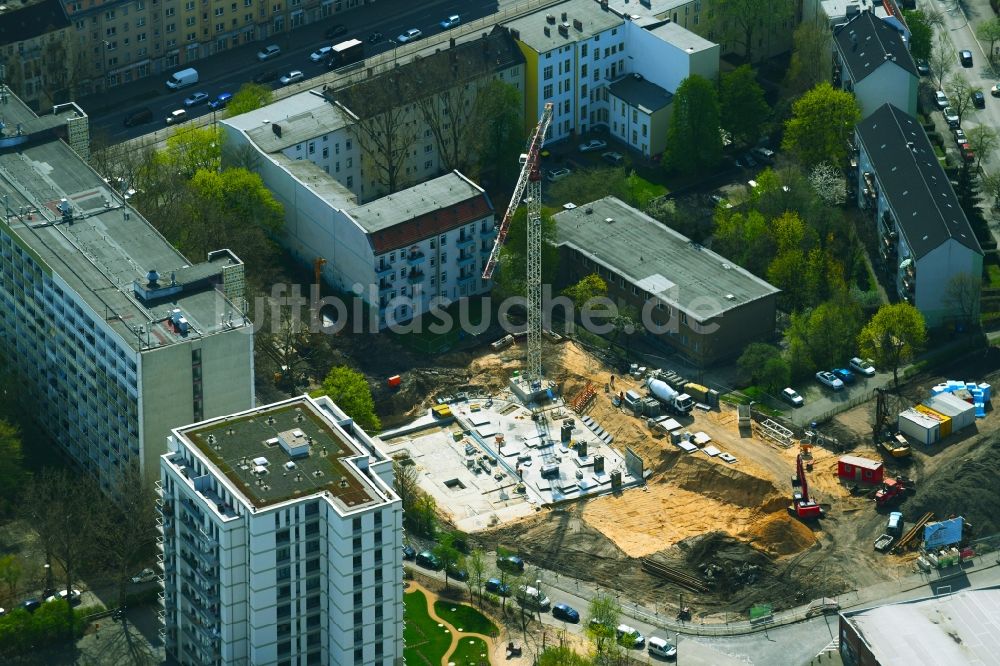 Luftbild Berlin - Baustelle Wohngebiet einer Mehrfamilienhaussiedlung Rosenfelder Ring Ecke Skandinavische Straße im Ortsteil Lichtenberg in Berlin, Deutschland