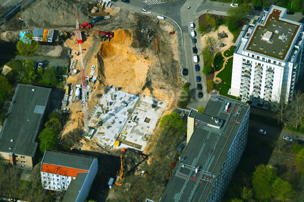 Luftbild Berlin - Baustelle Wohngebiet einer Mehrfamilienhaussiedlung Rosenfelder Ring Ecke Skandinavische Straße im Ortsteil Lichtenberg in Berlin, Deutschland