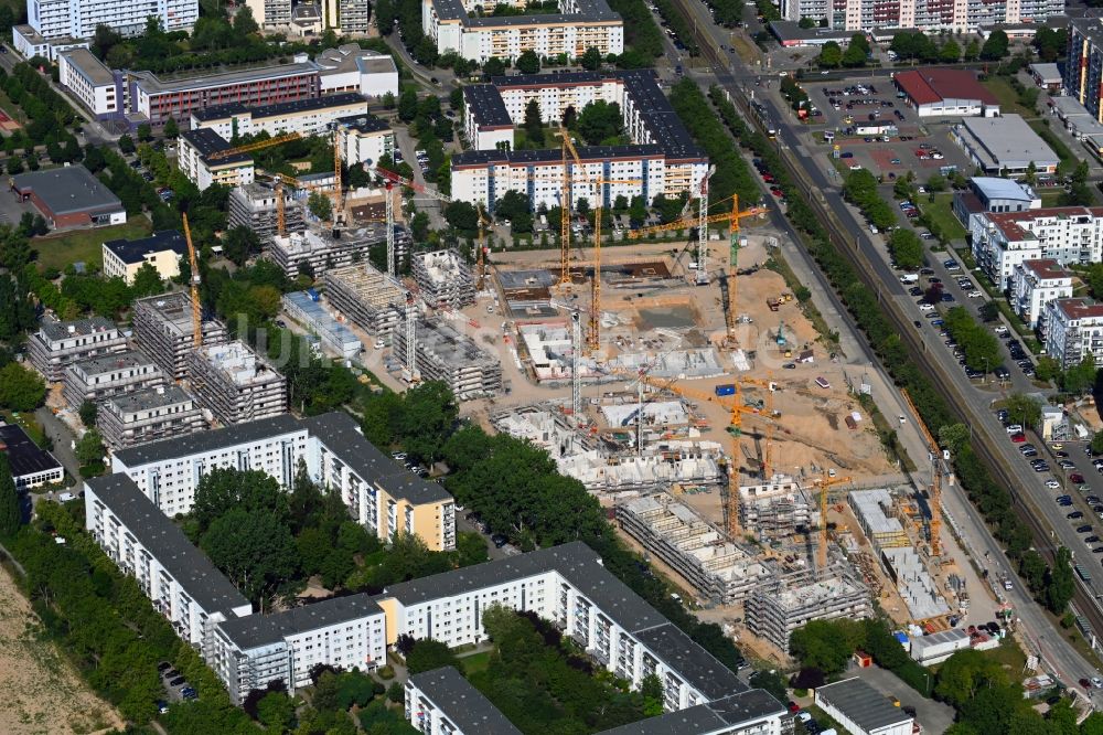 Berlin von oben - Baustelle Wohngebiet einer Mehrfamilienhaussiedlung Stadtgut im Ortsteil Hellersdorf in Berlin, Deutschland