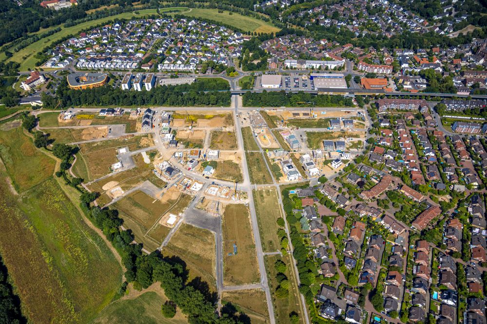 Luftbild Duisburg - Baustelle eines Wohngebiets Am Alten Angerbach in Duisburg im Bundesland Nordrhein-Westfalen, Deutschland