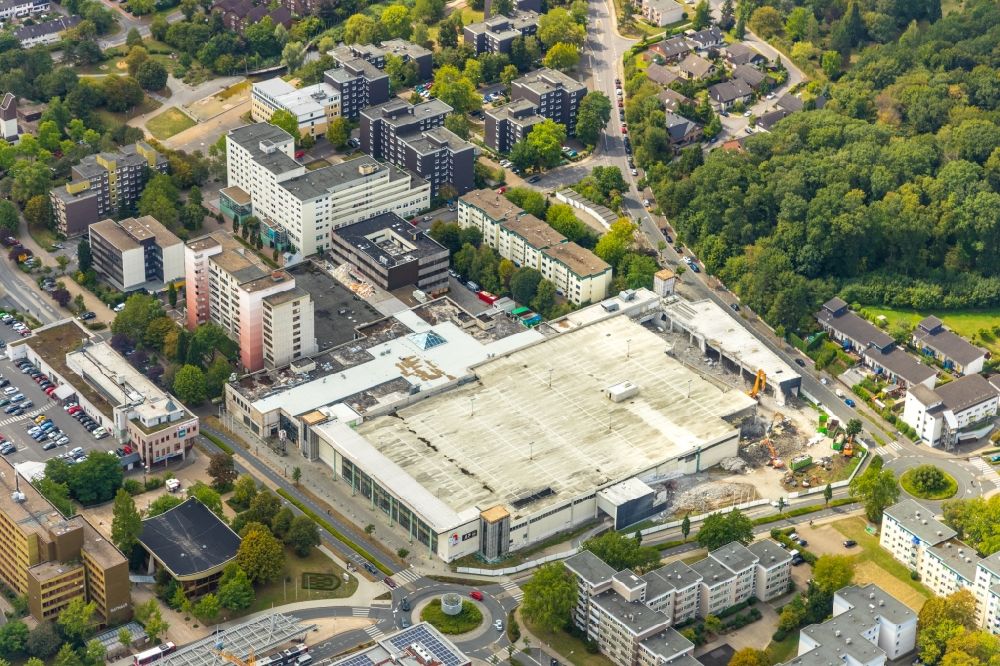 Luftbild Bergkamen - Baustelle zum Abriß des Gebäudekomplexes des Einkaufszentrum Turmarkaden im Ortsteil Weddinghofen in Bergkamen im Bundesland Nordrhein-Westfalen, Deutschland