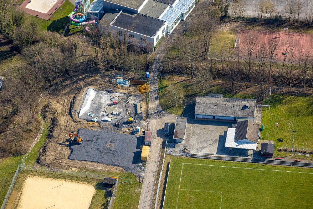 Werl aus der Vogelperspektive: Baustelle zum Ausbau der Fitness- Anlage in Werl im Bundesland Nordrhein-Westfalen, Deutschland
