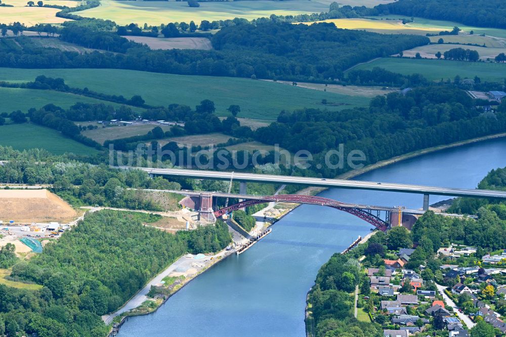 Luftbild Kiel - Baustelle zum Ersatz- Neubau der Brückenkonstruktion Levensauer Hochbrücke im Ortsteil Ravensberg in Kiel im Bundesland Schleswig-Holstein, Deutschland
