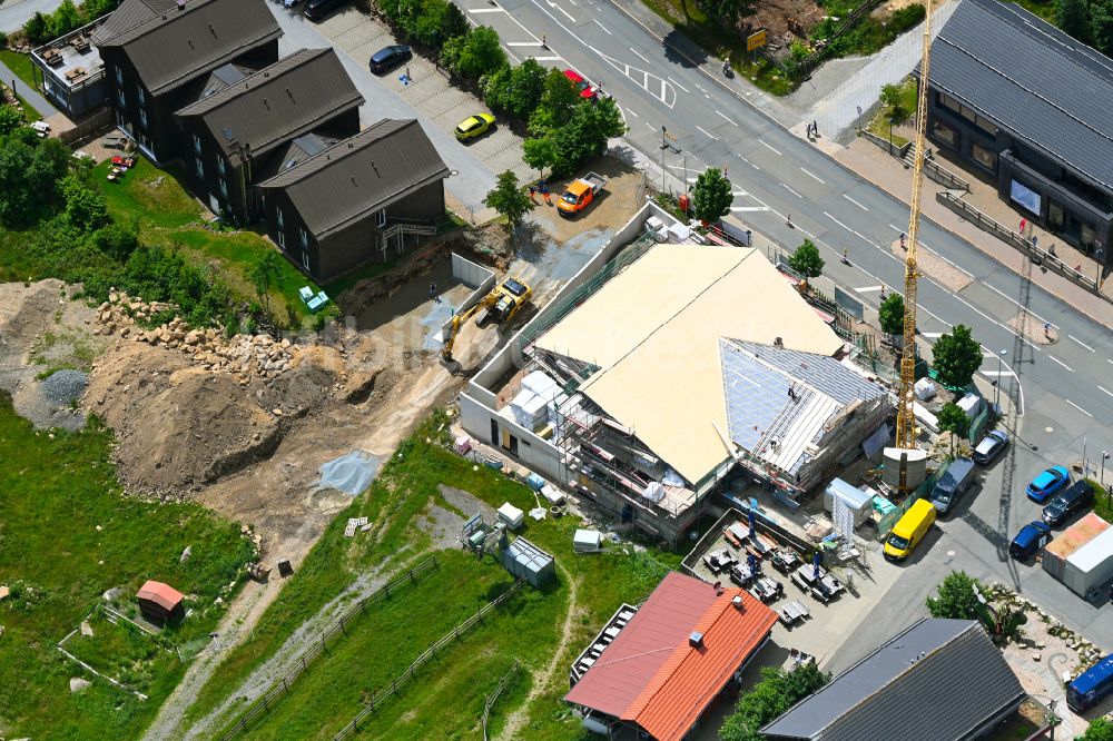 Torfhaus von oben - Baustelle zum Erweiterungs- Neubau der Freiluft- Gaststätte Wienerwald in Torfhaus im Bundesland Niedersachsen, Deutschland