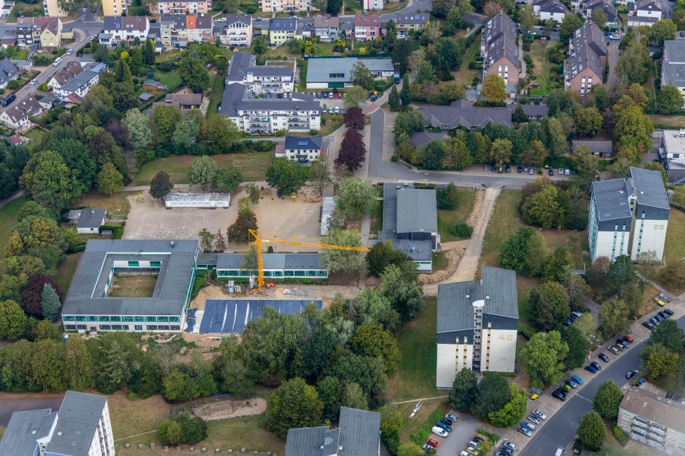 Velbert von oben - Baustelle zum Erweiterungs- Neubau auf dem Gelände der Gerhart-Hauptmann-Schule am Bartelskamp in Velbert im Bundesland Nordrhein-Westfalen, Deutschland