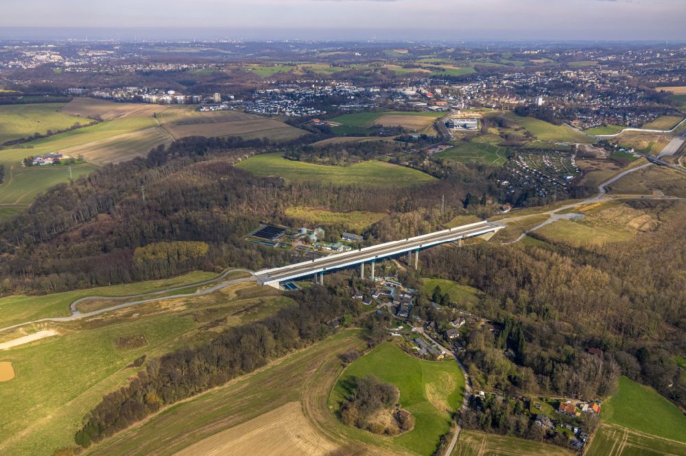 Heiligenhaus aus der Vogelperspektive: Baustelle zum Neubau der Angerbachtalbrücke der BAB A44 in Hofermühle im Bundesland Nordrhein-Westfalen, Deutschland