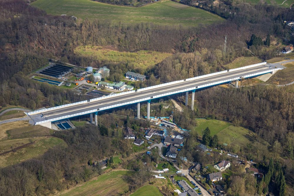 Luftbild Heiligenhaus - Baustelle zum Neubau der Angerbachtalbrücke der BAB A44 in Hofermühle im Bundesland Nordrhein-Westfalen, Deutschland