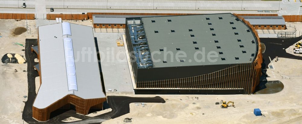 München aus der Vogelperspektive: Baustelle zum Neubau der APASSIONATA World GmbH im Ortsteil Fröttmaning in München im Bundesland Bayern