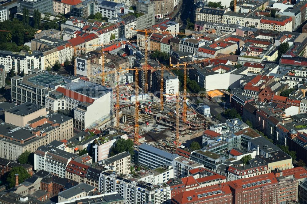Berlin von oben - Baustelle zum Neubau auf dem Areal am Tacheles an der Oranienburger Straße im Ortsteil Mitte in Berlin, Deutschland