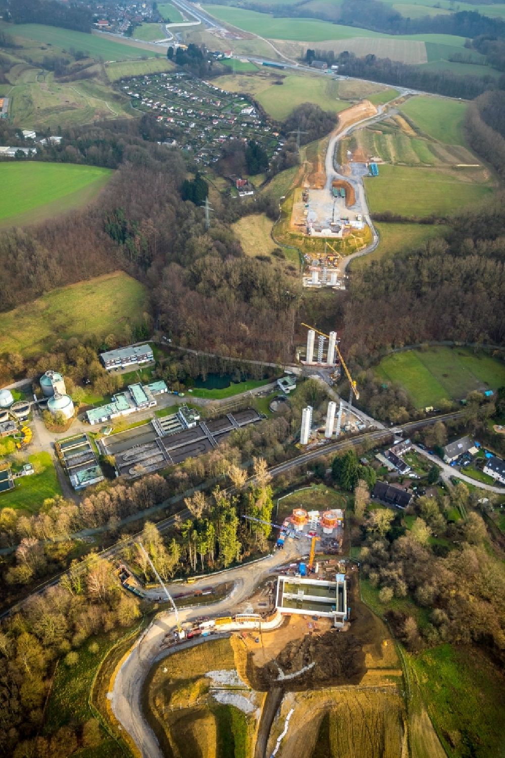 Luftaufnahme Hofermühle - Baustelle zum Neubau des Autobahn- Brückenbauwerk der BAB A44 in Hofermühle im Bundesland Nordrhein-Westfalen, Deutschland