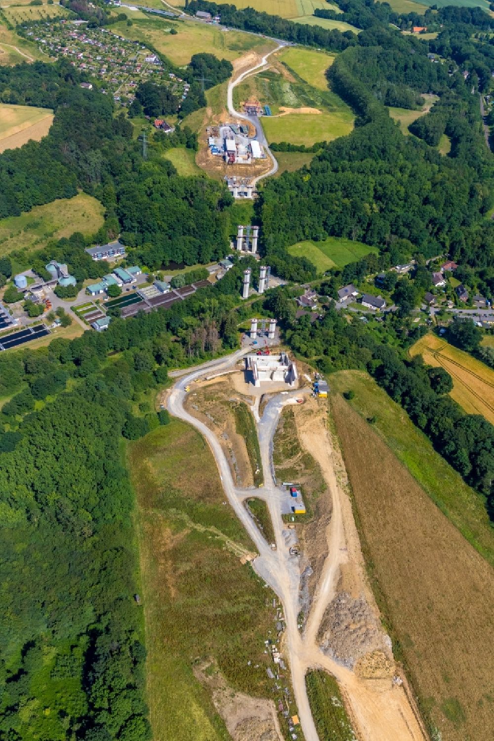 Luftaufnahme Heiligenhaus - Baustelle zum Neubau des Autobahn- Brückenbauwerk der BAB A44 in Hofermühle im Bundesland Nordrhein-Westfalen, Deutschland