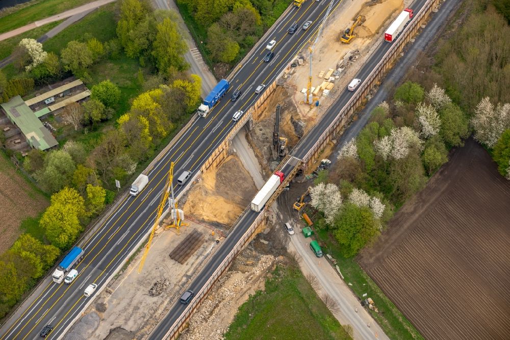 Luftbild Kamen - Baustelle zum Neubau des Autobahn- Brückenbauwerk der BAB A2 in Kamen im Bundesland Nordrhein-Westfalen, Deutschland