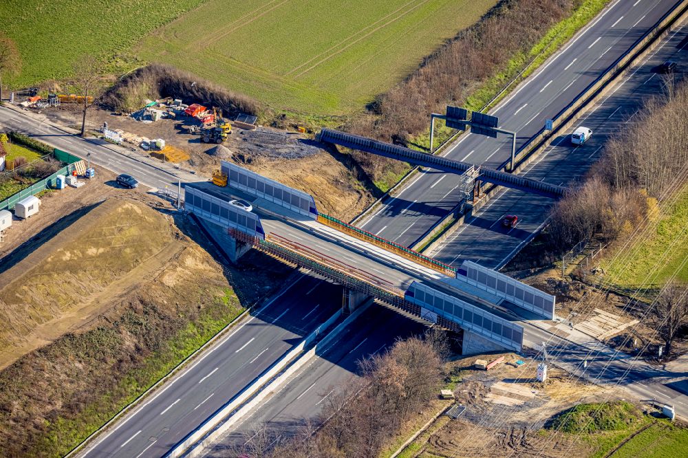 Unna aus der Vogelperspektive: Baustelle zum Neubau der Autobahn- Brücke Hertinger Straße in Unna im Bundesland Nordrhein-Westfalen, Deutschland