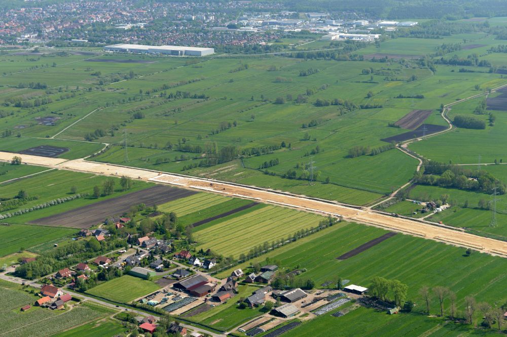 Buxtehude aus der Vogelperspektive: Baustelle zum Neubau am Autobahn- Streckenverlauf der BAB A26 Abfahrt in Buxtehude im Bundesland Niedersachsen, Deutschland