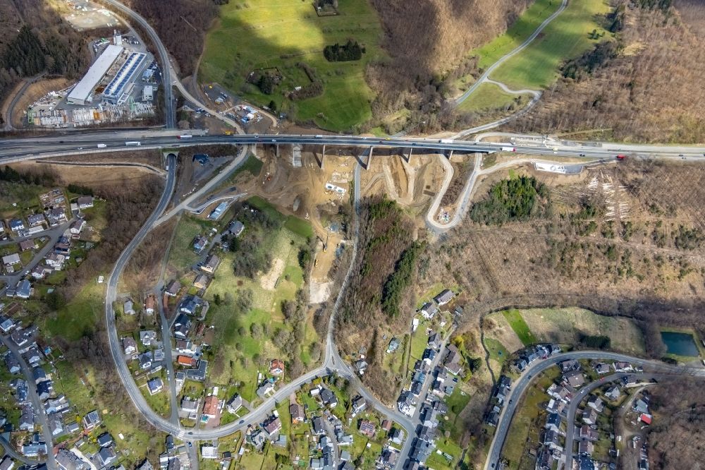 Luftaufnahme Eisern - Baustelle zum Neubau der Autobahn- Trasse der BAB A45 in Eisern im Bundesland Nordrhein-Westfalen, Deutschland