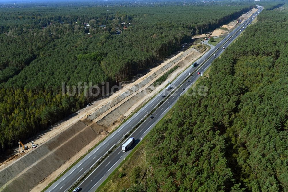 Hohen Neuendorf von oben - Baustelle zum Neubau der Autobahn- Trasse der BAB 10 in Mühlenbecker Land im Bundesland Brandenburg, Deutschland