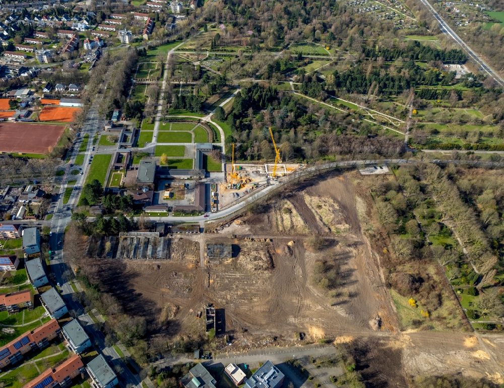 Luftbild Bochum - Baustelle zum Neubau eines Betriebshof der Feuerwehr und einem Gebäudekomplex der zentralen Friedhofsunterhaltung in Bochum im Bundesland Nordrhein-Westfalen, Deutschland
