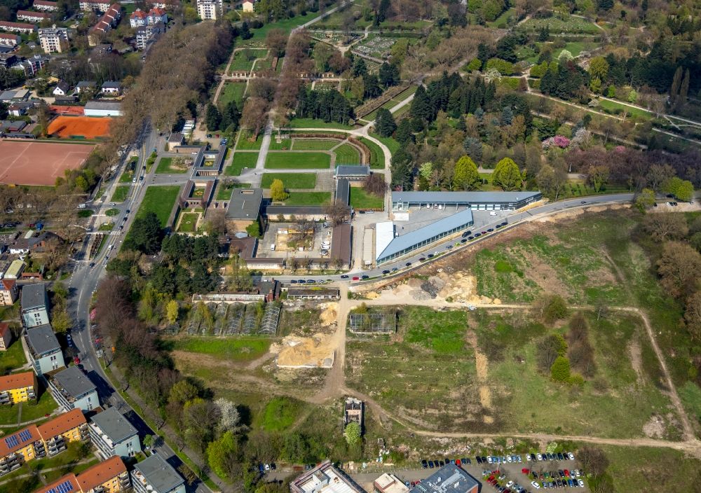 Bochum von oben - Baustelle zum Neubau eines Betriebshof der Feuerwehr und einem Gebäudekomplex der zentralen Friedhofsunterhaltung in Bochum im Bundesland Nordrhein-Westfalen, Deutschland