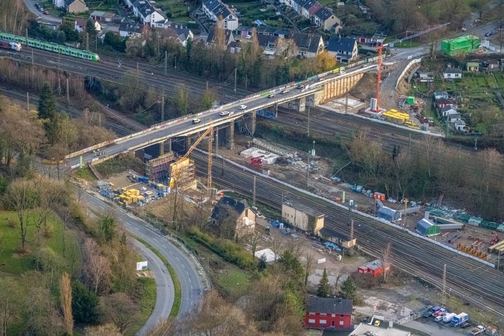 Luftaufnahme Bochum - Baustelle zum Neubau der Brückenkonstruktion Brücke am Lohring im Ortsteil Innenstadt in Bochum im Bundesland Nordrhein-Westfalen, Deutschland