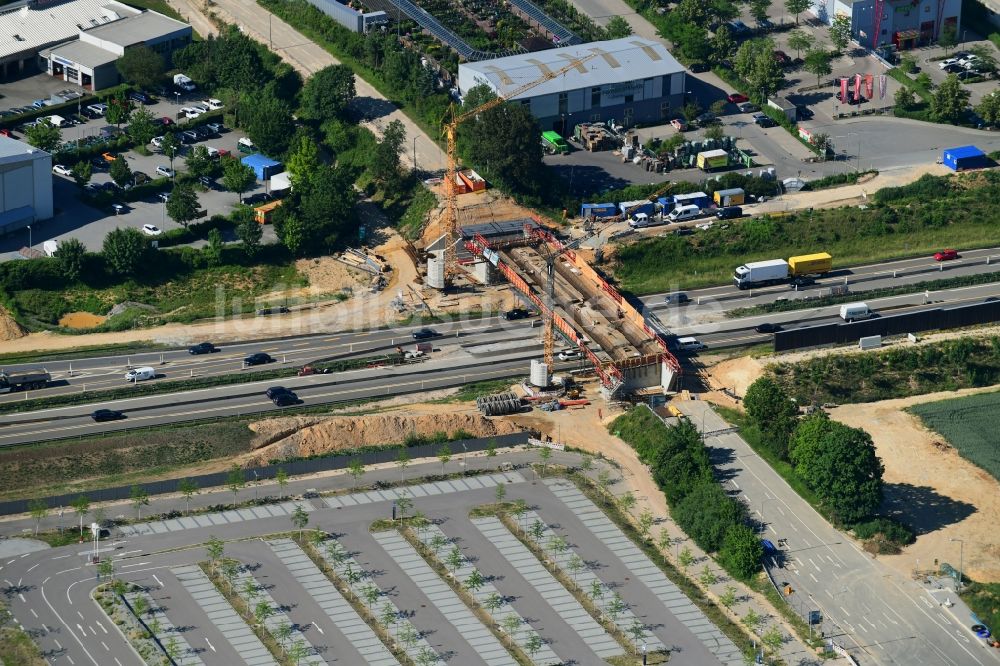 Luftbild Regensburg - Baustelle zum Neubau der Brückenkonstruktion am Unterislinger Weg über die BAB 3 in Regensburg im Bundesland Bayern, Deutschland
