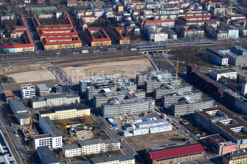 Berlin von oben - Baustelle zum Neubau eines Büro- und Geschäftshauses Allianz Campus Berlin im Ortsteil Johannisthal - Adlershof in Berlin