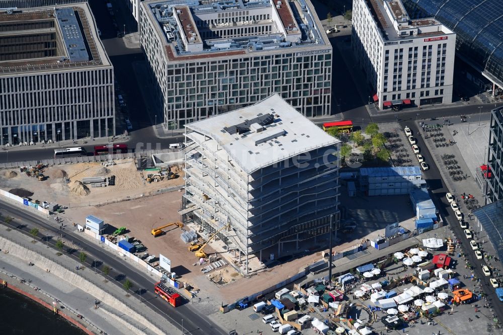 Luftbild Berlin - Baustelle zum Neubau eines Büro- und Geschäftshauses cube berlin in Berlin, Deutschland