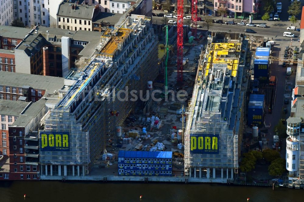 Luftbild Berlin - Baustelle zum Neubau eines Büro- und Geschäftshauses CUVRY CAMPUS im Ortsteil Kreuzberg in Berlin, Deutschland