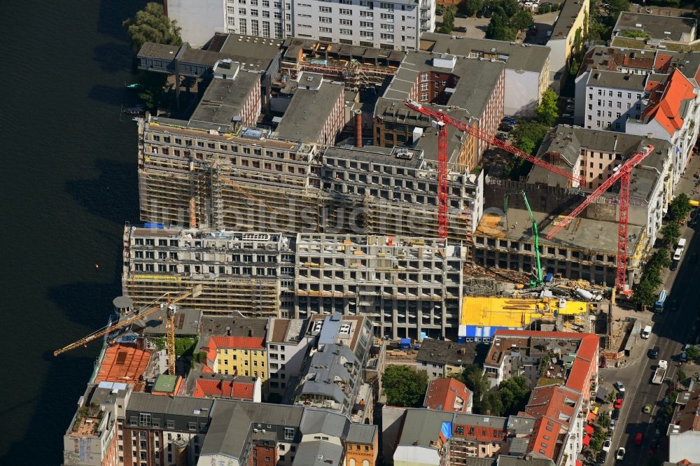 Luftbild Berlin - Baustelle zum Neubau eines Büro- und Geschäftshauses CUVRY CAMPUS im Ortsteil Kreuzberg in Berlin, Deutschland