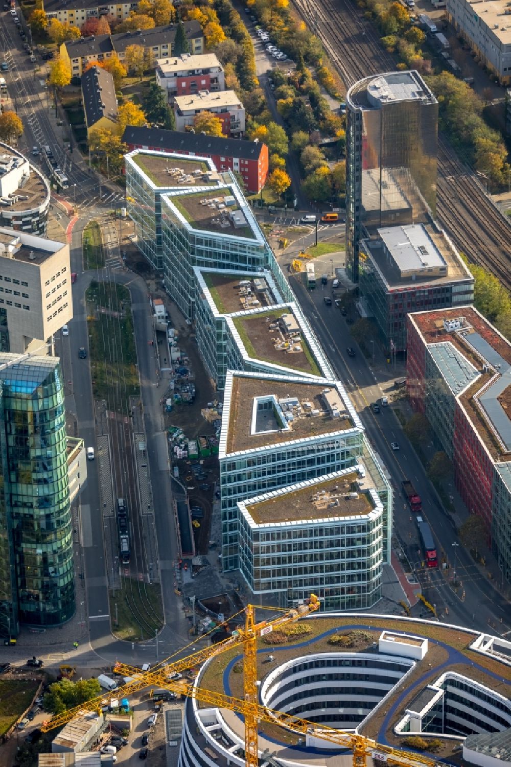Luftbild Düsseldorf - Baustelle zum Neubau eines Büro- und Geschäftshauses FLOAT zwischen Franzsiusstraße und Holzstraße in Düsseldorf im Bundesland Nordrhein-Westfalen, Deutschland