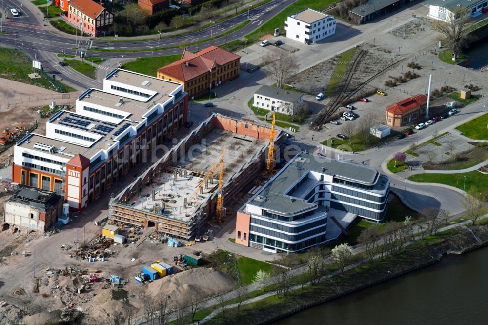 Luftaufnahme Magdeburg - Baustelle zum Neubau eines Bürogebäude des Geschäftshauses in Magdeburg im Bundesland Sachsen-Anhalt, Deutschland