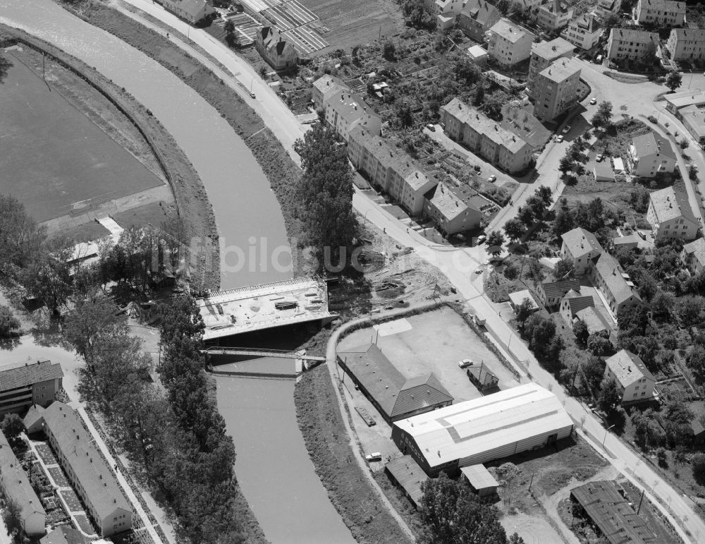 Luftbild Waiblingen - Baustelle zum Neubau der Brückenkonstruktion der Talstraße über den Fluss Rems in Waiblingen im Bundesland Baden-Württemberg, Deutschland