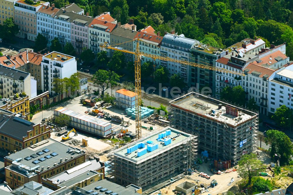 Luftbild Berlin - Baustelle zum Neubau Bötzow Campus im Ortsteil Prenzlauer Berg in Berlin, Deutschland
