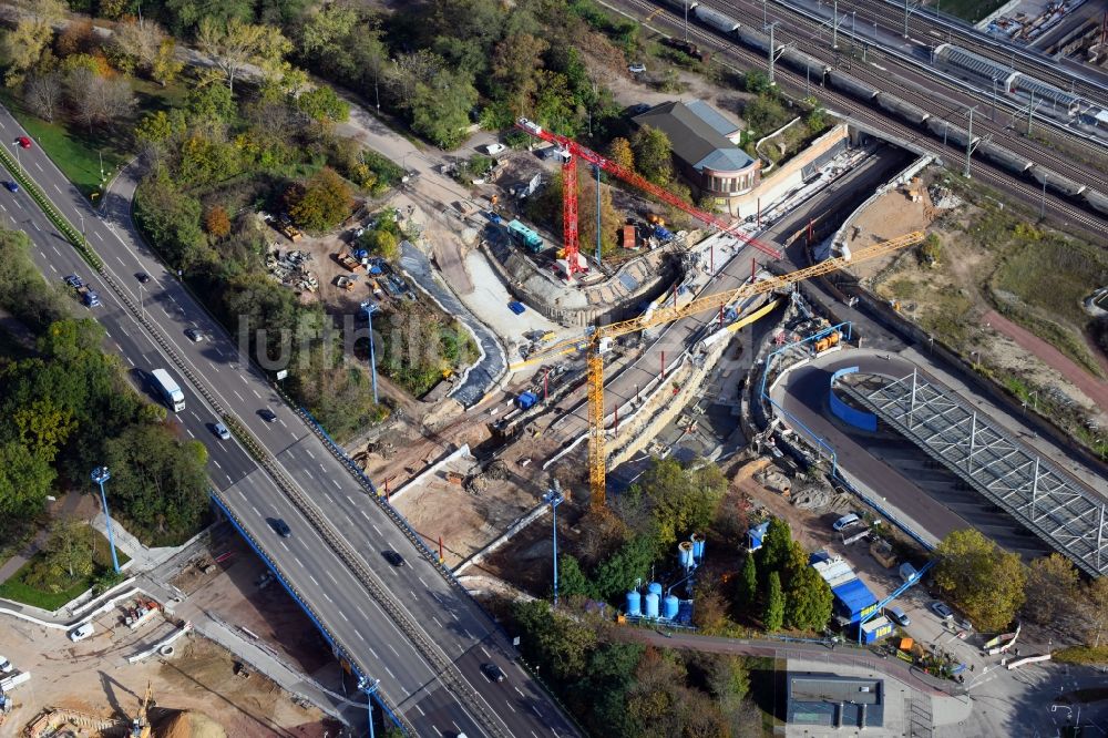Magdeburg von oben - Baustelle zum Neubau des Citytunnels im Zuge der Bahnbrückensanierung der Deutschen Bahn in Magdeburg im Bundesland Sachsen-Anhalt