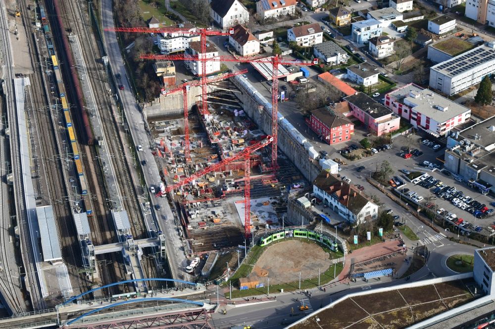 Luftbild Weil am Rhein - Baustelle zum Neubau des Einkaufszentrum Dreiländergalerie an der Friedensbrücke beim Bahnhof in Weil am Rhein im Bundesland Baden-Württemberg, Deutschland