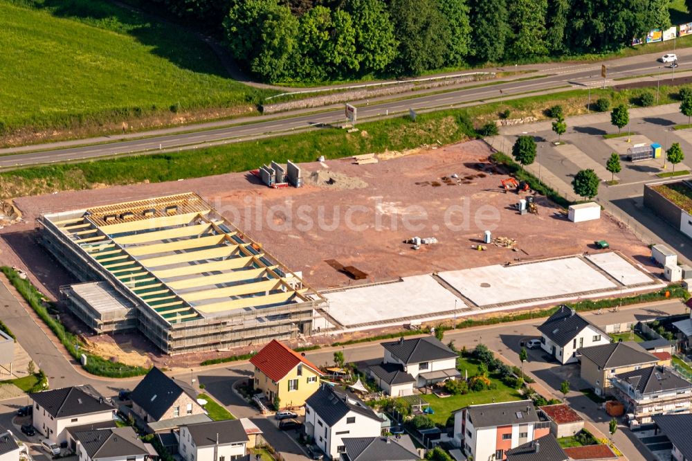 Kenzingen von oben - Baustelle zum Neubau Fachmarkt Feuerwehrweg in Kenzingen im Bundesland Baden-Württemberg, Deutschland