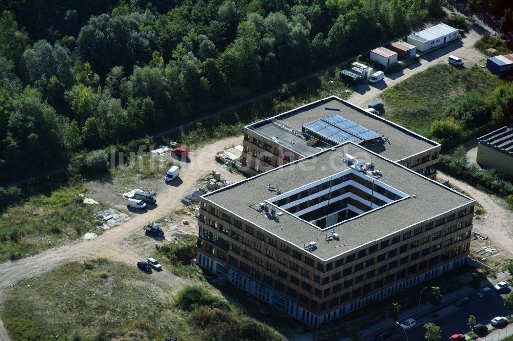 Luftaufnahme Berlin - Baustelle zum Neubau des Firmengebäudes der Flexim GmbH an der Boxberger Straße im Bezirk Marzahn-Hellersdorf in Berlin