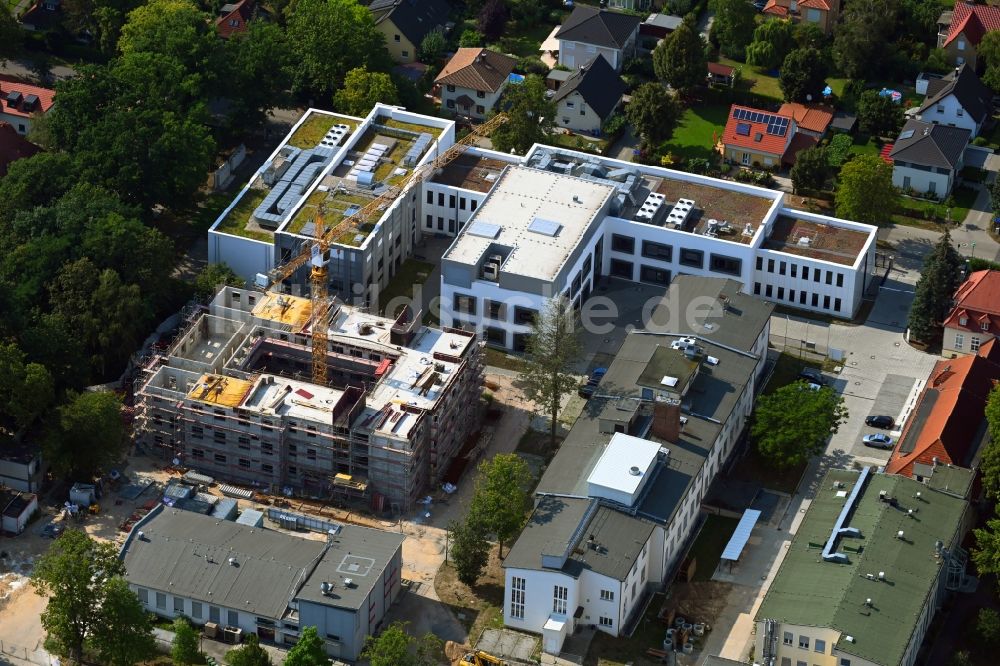 Luftaufnahme Teltow - Baustelle zum Neubau eines Forschungs- Gebäudes und Bürokomplex SEE:LAB in Teltow im Bundesland Brandenburg, Deutschland