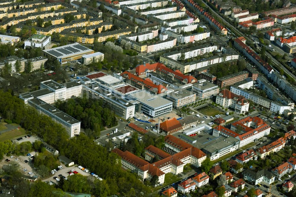Luftbild Rostock - Baustelle zum Neubau eines Funktionsgebäudes auf dem Campus Schillingallee im Ortsteil Hansaviertel in Rostock im Bundesland Mecklenburg-Vorpommern