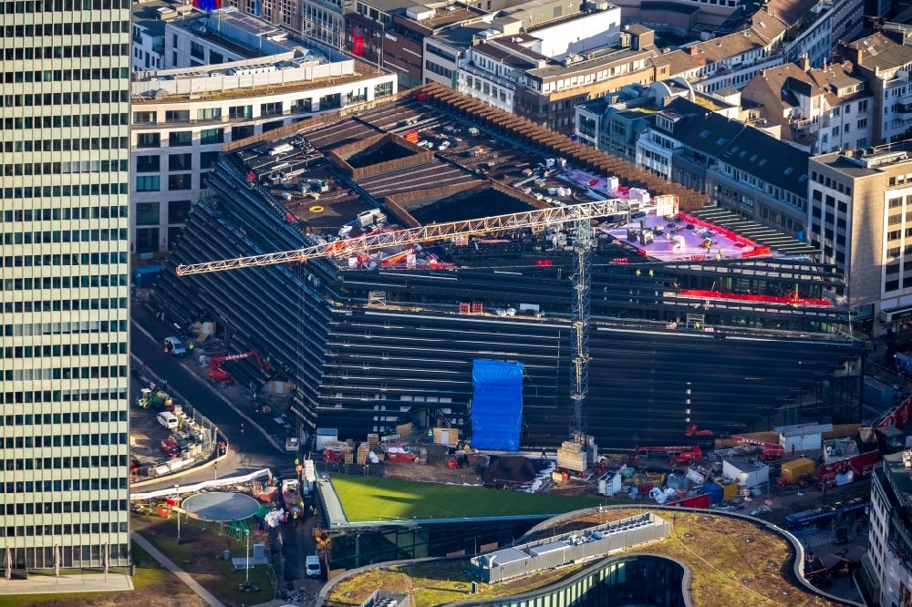 Luftaufnahme Düsseldorf - Baustelle zum Neubau des Gebäudekomplexes des Einkaufszentrum Ingenhoven-Tal - Köbogen 2 in Düsseldorf im Bundesland Nordrhein-Westfalen, Deutschland