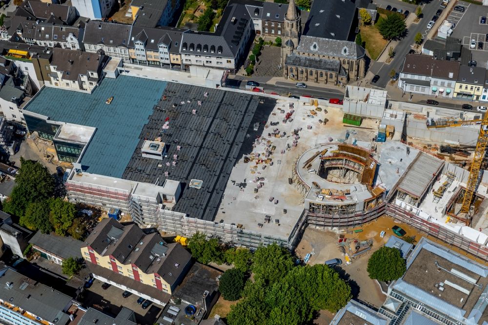 Luftbild Velbert - Baustelle zum Neubau des Gebäudekomplexes des Einkaufszentrum „ StadtGalerie “ in Velbert im Bundesland Nordrhein-Westfalen, Deutschland