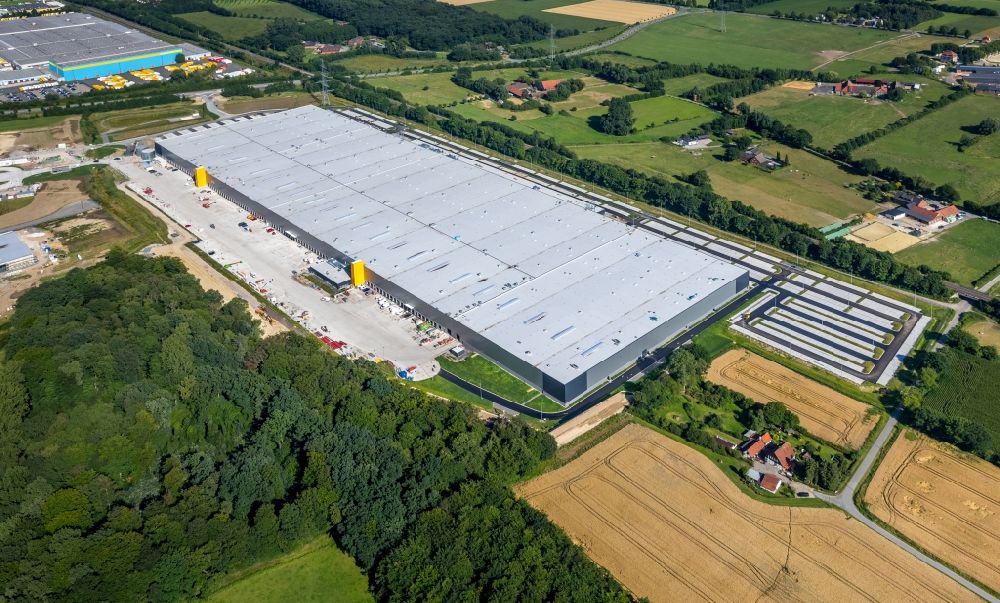 Luftbild Werne - Baustelle zum Neubau eines Gebäudekomplexes auf dem Gelände des Logistikzentrums Amazon Logistik in Werne im Bundesland Nordrhein-Westfalen