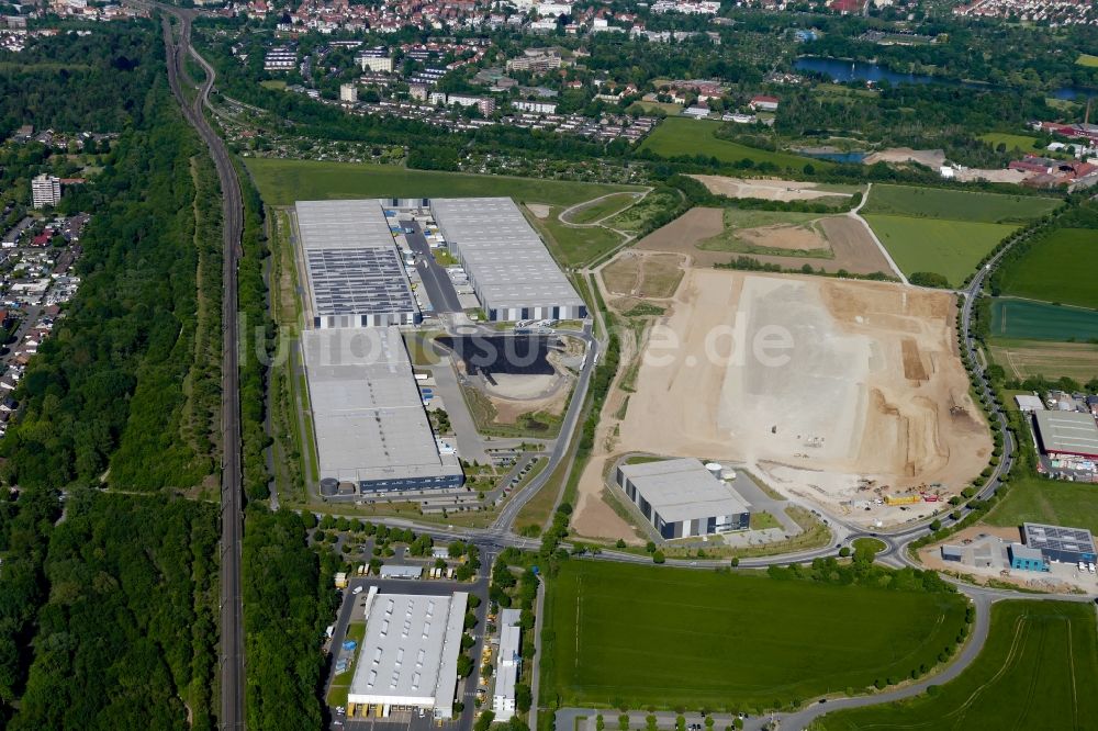 Luftaufnahme Göttingen - Baustelle zum Neubau eines Gebäudekomplexes auf dem Gelände des Logistikzentrums VGP-Park in Göttingen im Bundesland Niedersachsen, Deutschland