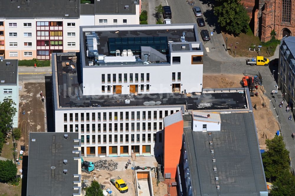 Bernau von oben - Baustelle zum Neubau eines Gebäudes der Stadtverwaltung - Rathaus in Bernau im Bundesland Brandenburg, Deutschland