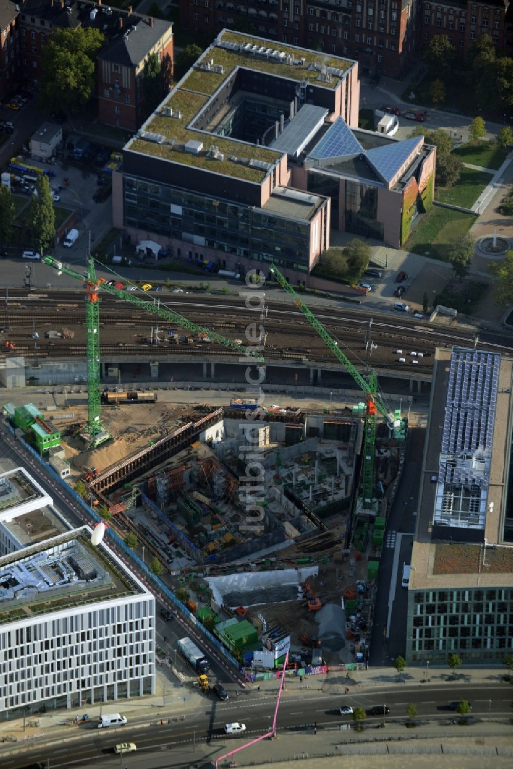 Luftaufnahme Berlin - Baustelle zum Neubau Haus der Zukunft am Kapelleufer in Berlin