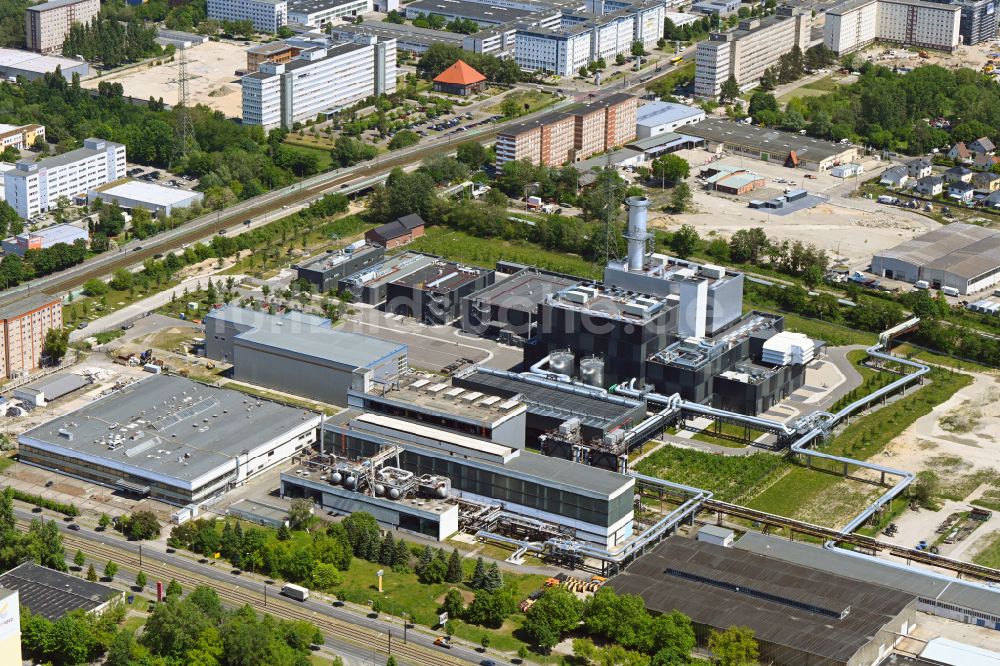 Berlin von oben - Baustelle zum Neubau des Heizkraftwerkes - Kraft-Wärme-Kopplungsanlage im Ortsteil Marzahn in Berlin, Deutschland