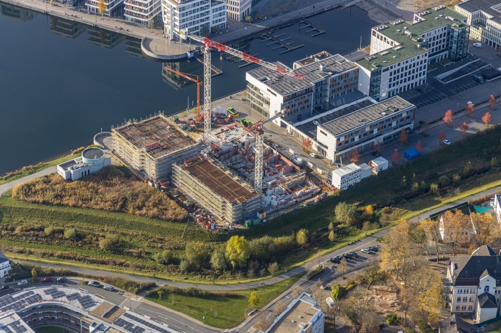 Luftaufnahme Dortmund - Baustelle zum Neubau des Hochhaus Comunita Residenz am Phoenixsee in Dortmund im Bundesland Nordrhein-Westfalen, Deutschland